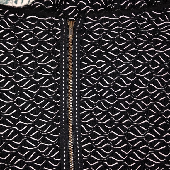 Postmark by Anthropologie medium black blouse - Picture 5 of 7